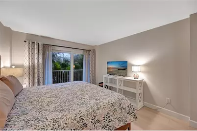 1300 Gulf Shore Blvd N #210, Naples, FL 34102 - Photo 15