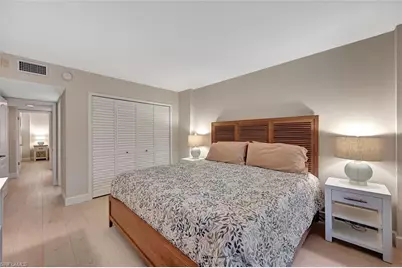 1300 Gulf Shore Blvd N #210, Naples, FL 34102 - Photo 17
