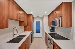 1300 Gulf Shore Blvd N, Naples, FL 34102 - Photo 13