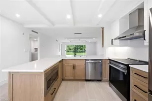 6985 Dennis Cir, Naples, FL 34104 - Photo 1