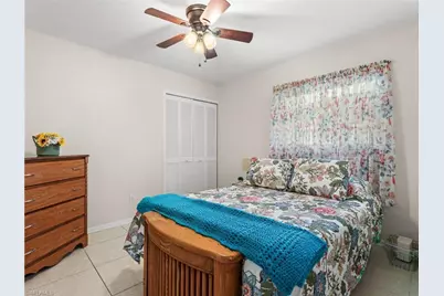 27 NE 9th Pl, Cape Coral, FL 33909 - Photo 27