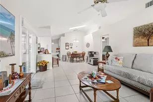 27 NE 9th Pl, Cape Coral, FL 33909 - Photo 11