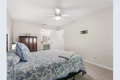 27 NE 9th Pl, Cape Coral, FL 33909 - Photo 23