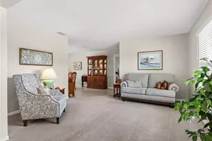27 NE 9th Pl, Cape Coral, FL 33909 - Photo 7