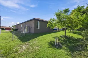 3516 NE 19th Ave, Cape Coral, FL 33909 - Photo 3