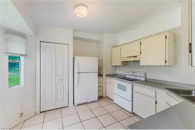 2139 NE 28th St, Cape Coral, FL 33909 - Photo 11