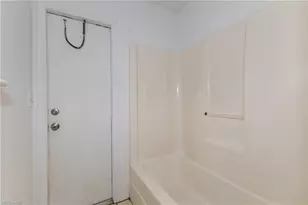 2139 NE 28th St, Cape Coral, FL 33909 - Photo 23