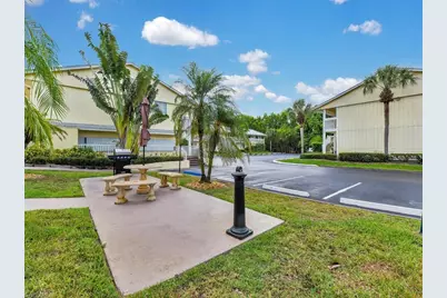 4617 Bayshore Dr #H5, Naples, FL 34112 - Photo 19