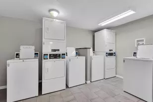 4617 Bayshore Dr, Naples, FL 34112 - Photo 21