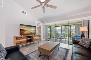 551 Beachwalk Cir, Naples, FL 34108 - Photo 33