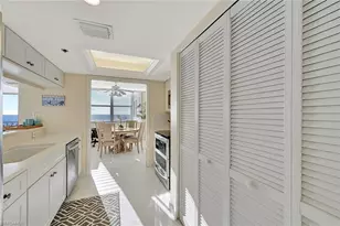 5550 Heron Point Dr, Naples, FL 34108 - Photo 9