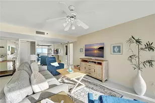 5550 Heron Point Dr, Naples, FL 34108 - Photo 3