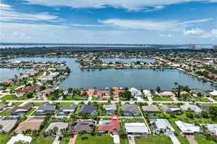 612 SW 51st Terrace, Cape Coral, FL 33914 - Photo 5