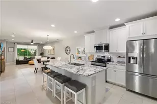 14731 Edgewater Cir, Naples, FL 34114 - Photo 3