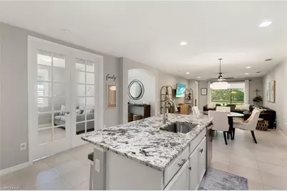 14731 Edgewater Cir, Naples, FL 34114 - Photo 11