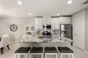 14731 Edgewater Cir, Naples, FL 34114 - Photo 5