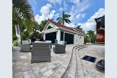 4689 Southern Breeze Dr, Naples, FL 34114 - Photo 15