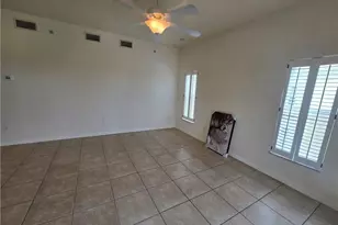 10080 Lake Cove Dr, Fort Myers, FL 33908 - Photo 13