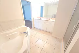 10080 Lake Cove Dr, Fort Myers, FL 33908 - Photo 21