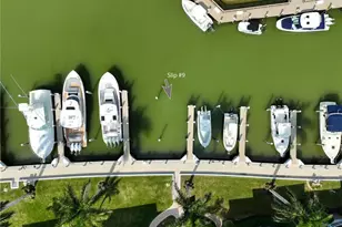 1777 Gulfstar Dr S, Naples, FL 34112 - Photo 3