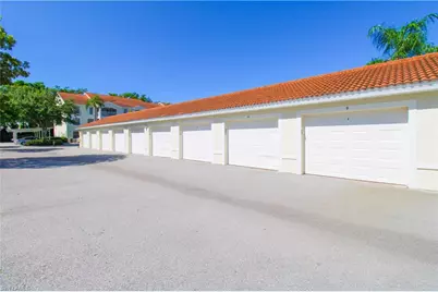 4630 Saint Croix Ln #827, Naples, FL 34109 - Photo 3