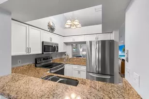 101 Wading Bird Cir, Naples, FL 34110 - Photo 7