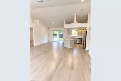 142 SW 34th Pl, Cape Coral, FL 33991 - Photo 3