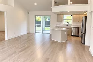 142 SW 34th Pl, Cape Coral, FL 33991 - Photo 3
