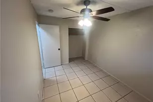 3920 Lora St, Fort Myers, FL 33916 - Photo 5