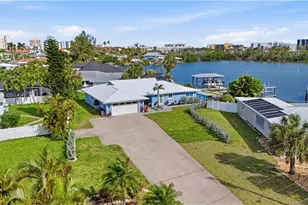 8009 Lagoon Rd, Fort Myers Beach, FL 33931 - Photo 7