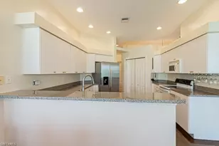 2252 Heritage Greens Dr, Naples, FL 34119 - Photo 15