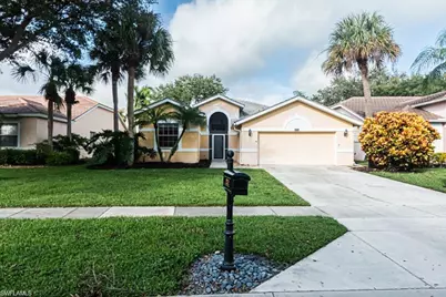 2252 Heritage Greens Dr, Naples, FL 34119 - Photo 1