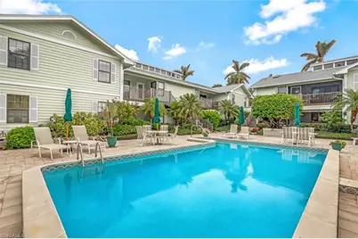 880 8th Ave S #101, Naples, FL 34102 - Photo 1