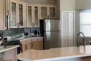 210 Vintage Cir, Naples, FL 34119 - Photo 7