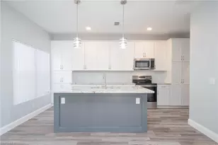 6119 Lakefront Dr, Fort Myers, FL 33908 - Photo 15