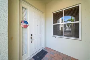 1405 Mariposa Cir, Naples, FL 34105 - Photo 3