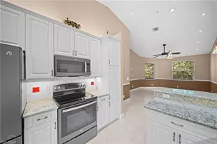 1405 Mariposa Cir, Naples, FL 34105 - Photo 19