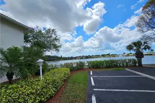 668 Mardel Ct, Naples, FL 34104 - Photo 37
