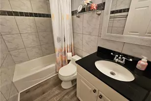 668 Mardel Ct, Naples, FL 34104 - Photo 17