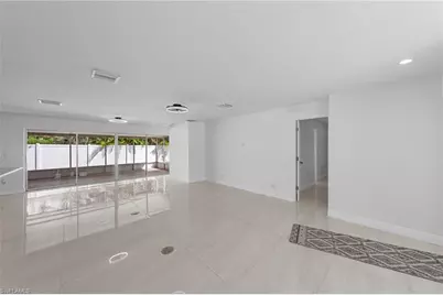 971 N Town and River Dr, Fort Myers, FL 33919 - Photo 5