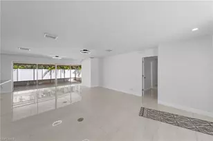 971 N Town and River Dr, Fort Myers, FL 33919 - Photo 5