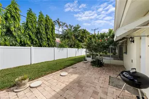 971 N Town and River Dr, Fort Myers, FL 33919 - Photo 21