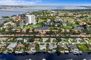 971 N Town and River Dr, Fort Myers, FL 33919 - Photo 25