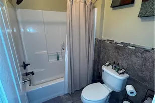 110 Leawood Cir, Naples, FL 34104 - Photo 9