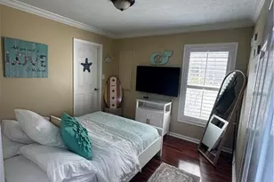 110 Leawood Cir, Naples, FL 34104 - Photo 3