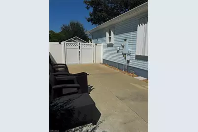 110 Leawood Cir, Naples, FL 34104 - Photo 13