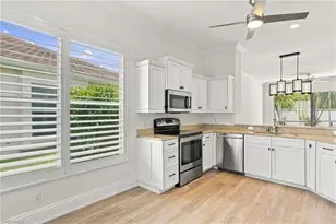1806 Leamington Ln, Naples, FL 34109 - Photo 9