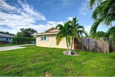 3490 Santiago Way, Naples, FL 34105 - Photo 31