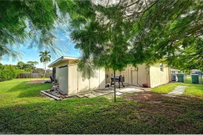 3490 Santiago Way, Naples, FL 34105 - Photo 39