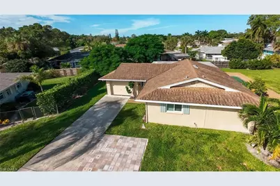 3490 Santiago Way, Naples, FL 34105 - Photo 45